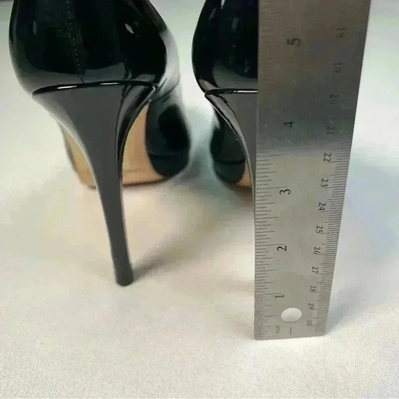 L. k. Bennett Sledge Black Patent Platform Courts New
9.5 - Picture 8 of 11